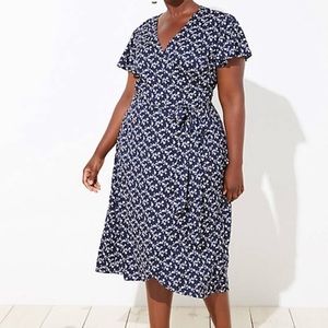 loft floral navy wrap dress 🐚